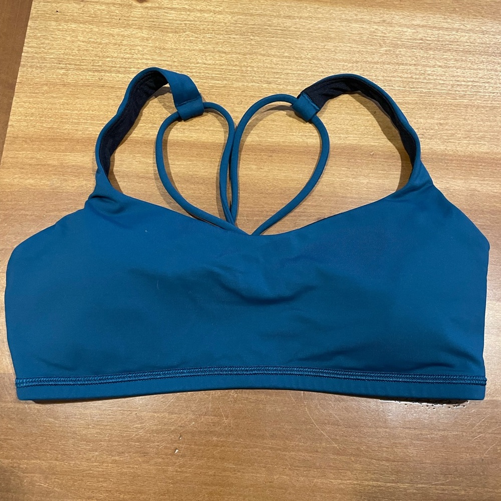 Lululemon Free to Be Bra *light support
